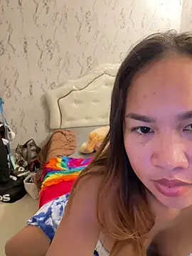 Ponthip live XXX chat