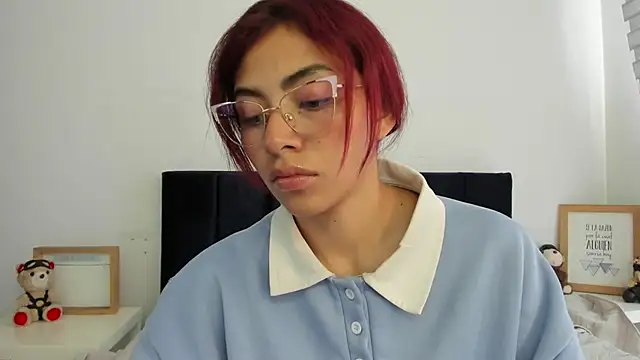 Chatroom XXX en direct de melanie_roux__