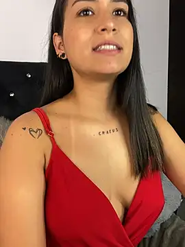צ'אט XXX בשידור חי של Val12777
