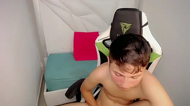 NYC_Bby – Naživo XXX chat