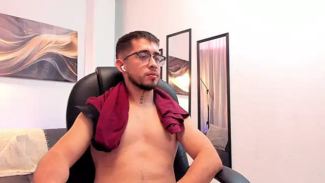 Tommas_Jhonson – webcam-show