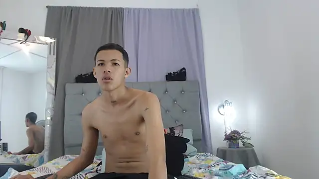 PhillipCox – Naživo XXX chat