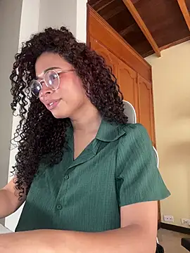 GabriSaenz Adlı Modelin Web Kamerası Şovu