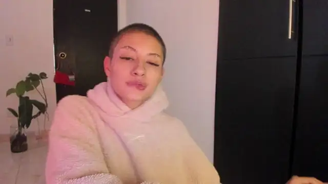Chat XXX en directo de vandalovee_