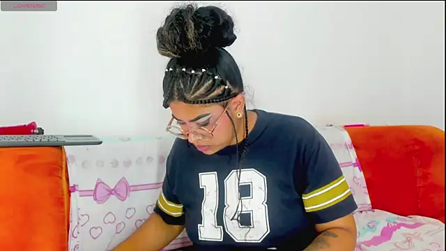 moana_taylor 现场XXX聊天