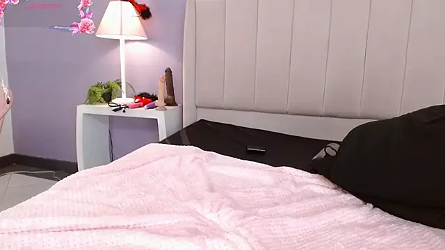 Živý XXX chat Lolagolden1