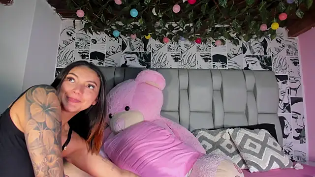 LucyRosse Chat XXX live