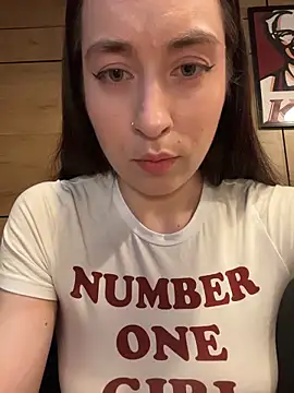 Holly_Play: απευθείας συνομιλία ΧΧΧ