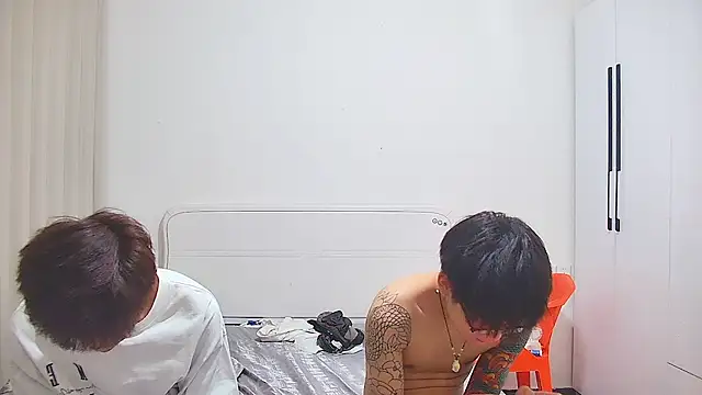 KK-cuteboy – Naživo XXX chat
