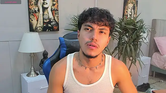 XXX chat uživo modela kai_storn