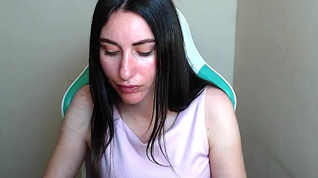 Cammil1a_hornn Live XXX chat