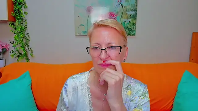 iamyourdream89n Live XXX chat