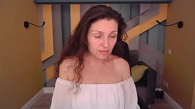 EllaLong's Live XXX Chat