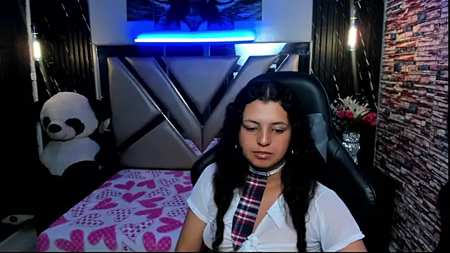 Tiffany_Ruubi: απευθείας συνομιλία ΧΧΧ