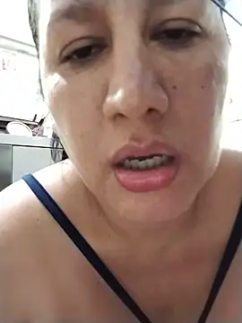 keilymadam Adlı Modelin Canlı XXX Sohbeti