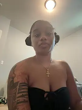 strip4faith's Live XXX Chat