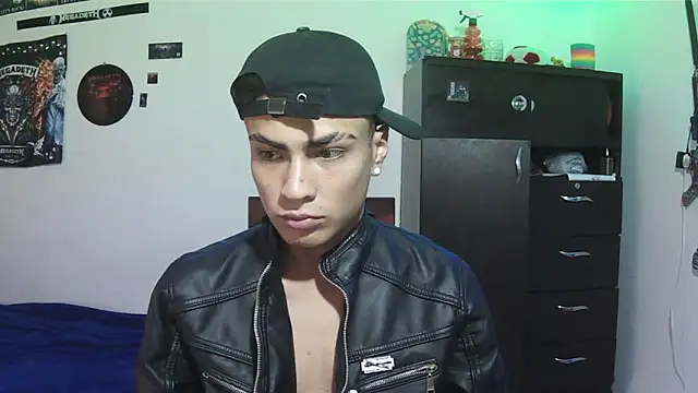 Živý XXX chat Fenix_hardcock