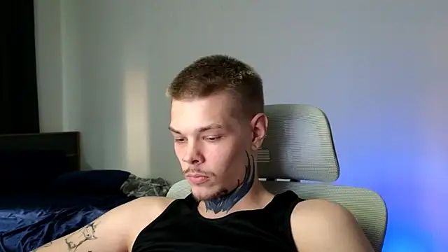 دردشة DENIS_HERE الجنسية المباشرة