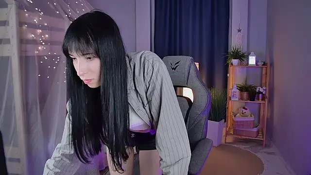 SeraphineSparda's Live XXX Chat