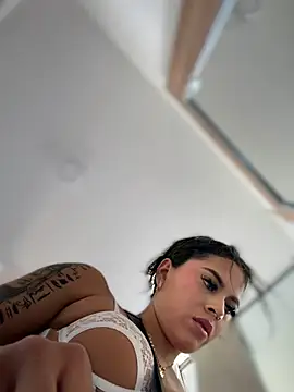 Eveliin__ Chat XXX live