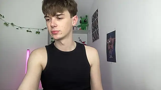 YourMilkyGuy Chat XXX live