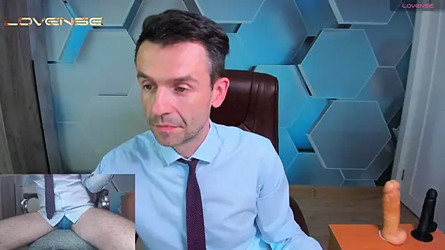 XXX chat uživo modela SteveTiger