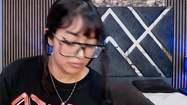 Živý XXX chat Amy_channel