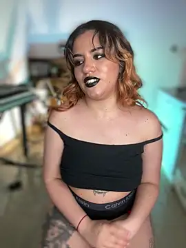 NikkiNix লাইভ XXX চ্যাট