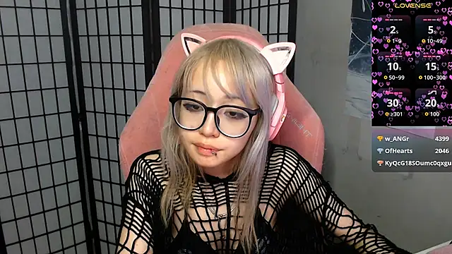 SaxonDibs' Live XXX Chat