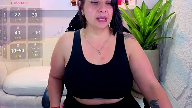 angele_roux_tp Chat XXX in diretta