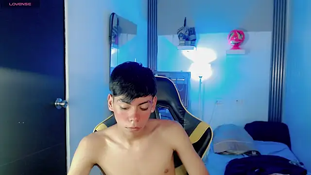 Chat +18 de Liarr_ ao vivo