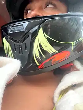 _Mia-Safety_Inspector live XXX chat