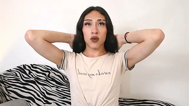 Velvet_Raze's Live XXX Chat