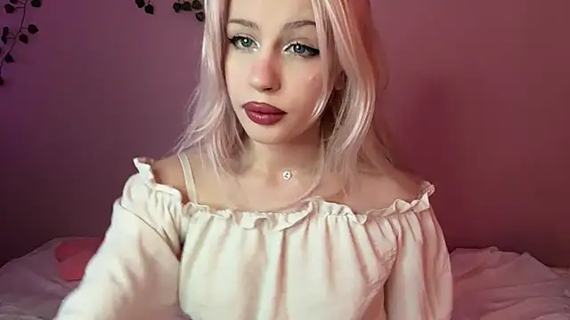 milimoon live XXX chat