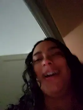 cinnaminnie Live XXX-chat