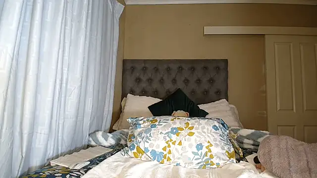 צ'אט XXX בשידור חי של nanababe1