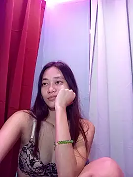 urnaughty_creamypie's Live XXX Chat