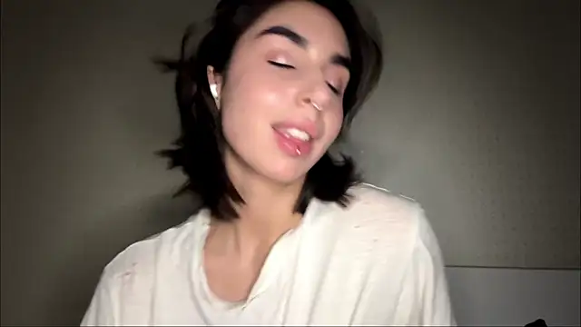 JessiaRuezga's Live XXX Chat