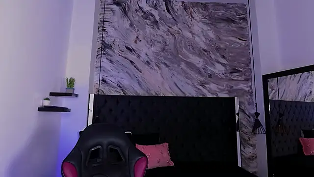 kitty_collins_'s Live XXX Chat