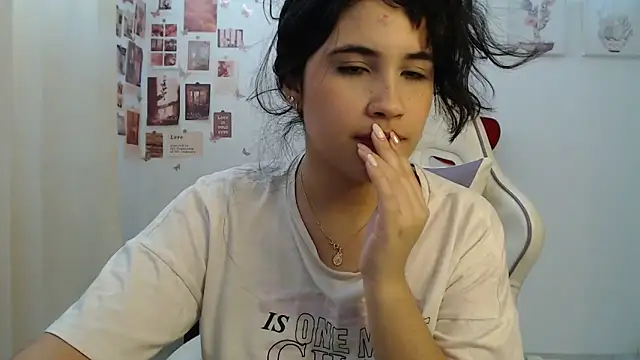 InocentHeaven1's Live XXX Chat