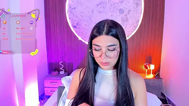 RoseCassie's Live XXX Chat