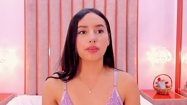 Zoe_Monrow's Live XXX Chat