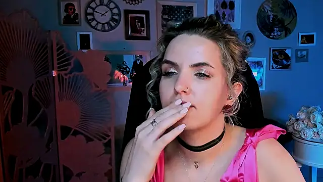 AliceSmite's Live XXX Chat