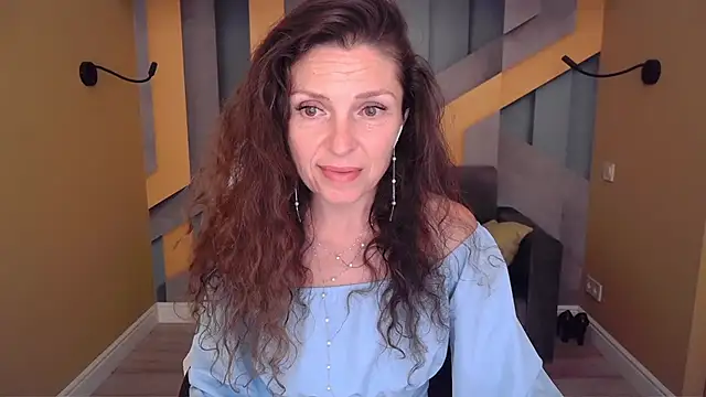 EllaLong's Live XXX Chat