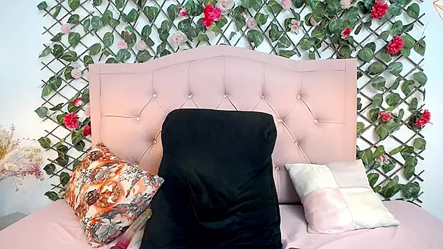 LucyCute_1's Live XXX Chat