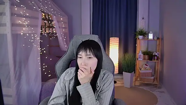 SeraphineSparda's Live XXX Chat