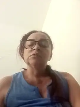 tany90's Live XXX Chat