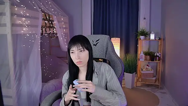 SeraphineSparda's Live XXX Chat