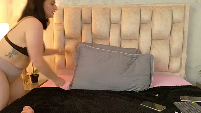 Megan_fenix's Webcam Show