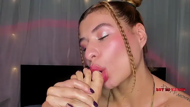 Evolet_Bee's Live XXX Chat